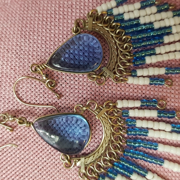 2 Sets Of Artisanal Handmade Earrings - Picture 14 of 17